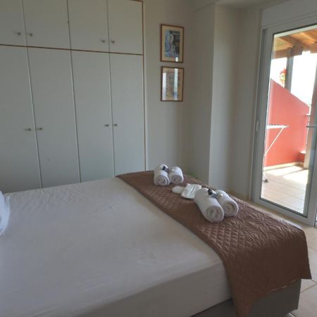 Blue Bay View - Beach House Vathirrevma Екстериор снимка